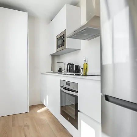 Apartment Vibrant With Terrace By Rems *